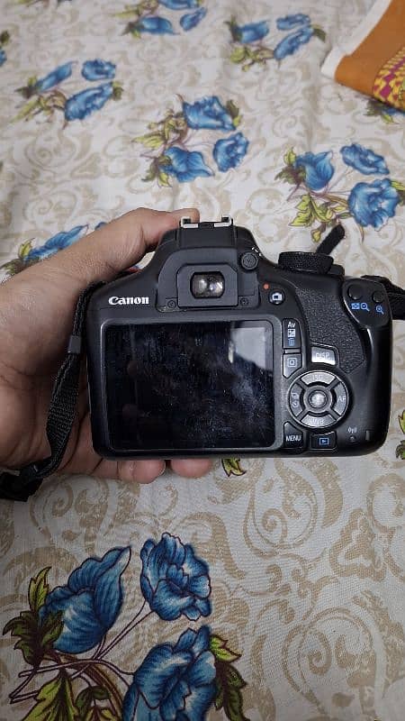 Canon DSLR Camera 1300D for Sale – Excellent Condition!* 8