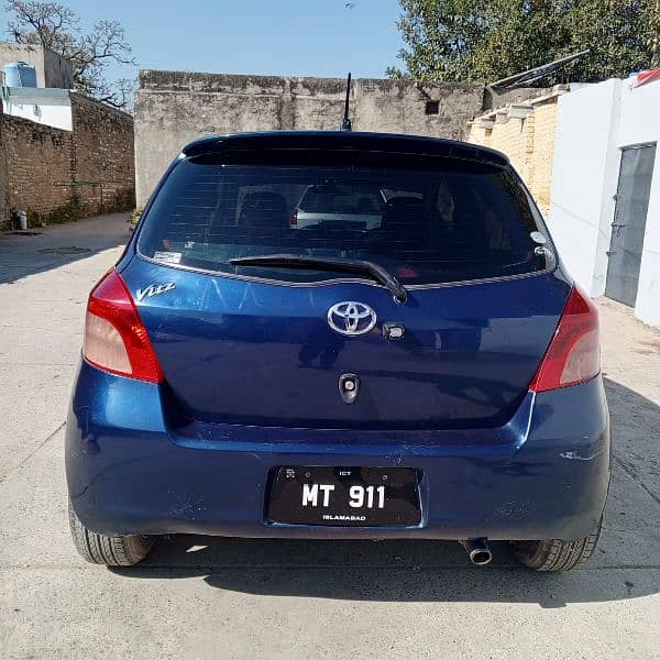 Toyota Vitz 2005 / 2008 4