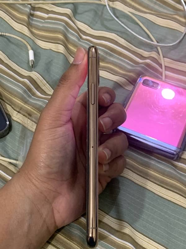 Iphone 11 pro max 256gb Non pta 4