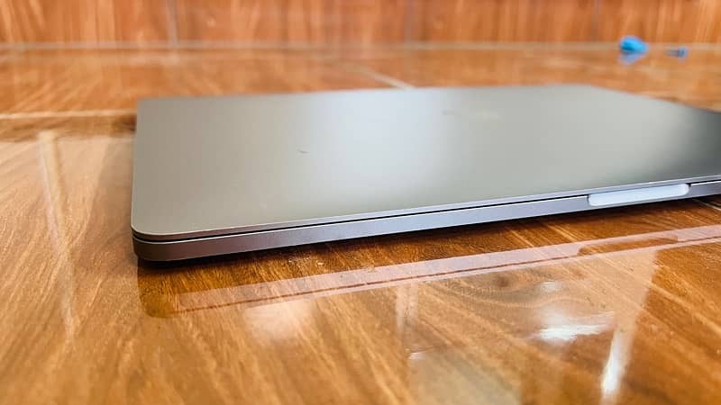 MacBook Pro i9 (2019-15”inch) 32/512 SSD, Graphics card 4GB 2