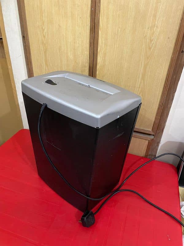 Fellowes 12 Sheets A4 Stripcut Paper Shredder Imported 5