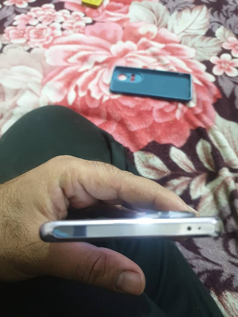 OPPO Reno 10 pro 5G non pta 12/256 for Sale Contact  03104482094 8