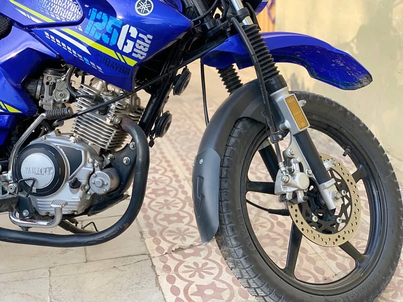 Yahama YBR125G blue colour 2019 modal 1