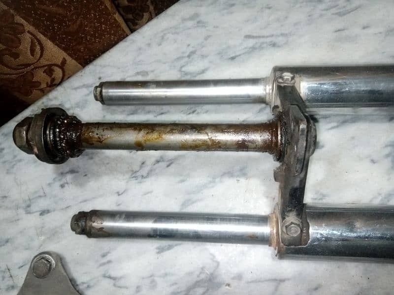 Honda 125 front and back genuine shocks 2