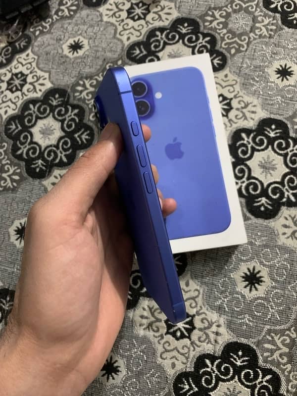 iPhone 16 jv 128gb Blue 2