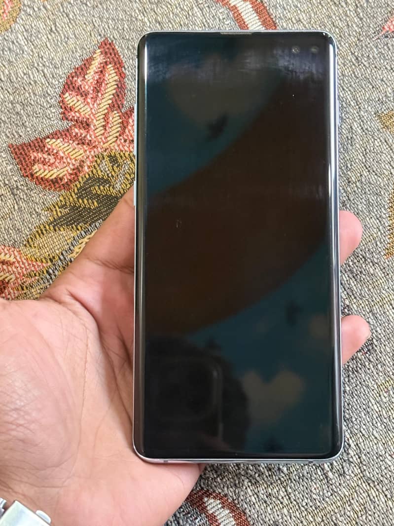 Samsung Mobile S10 Plus 1