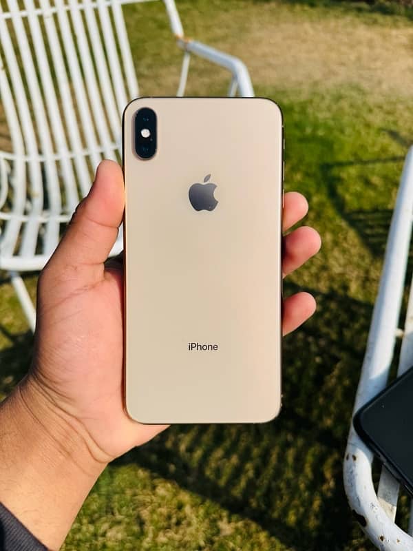 xs max 64GB 2