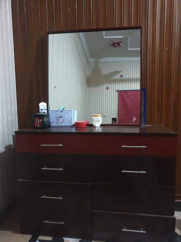 3PIECE BED with dressing  table and cubad 3