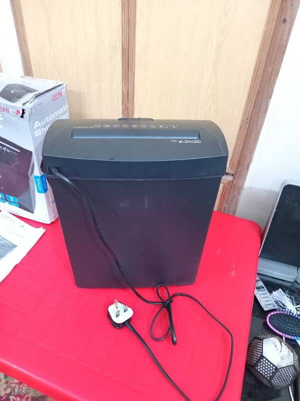 Fellowes 12 Sheets A4 Stripcut Paper Shredder Imported 10