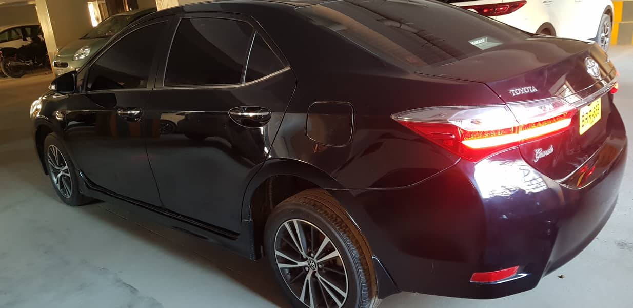 Toyota Corolla Altis 2020 grande 3