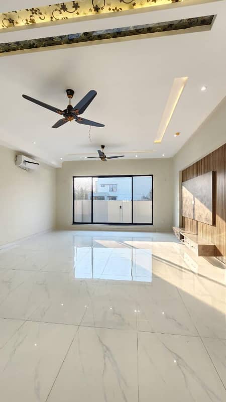 1 Kanal Well Maintain Super Hot Located Bungalow Is Available For Rent In The Best Block Of DHA Phase 6 Lahore 6