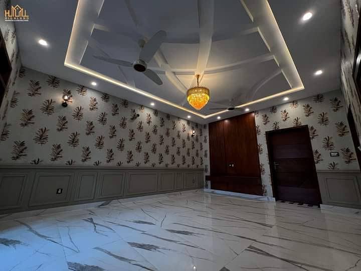 We Are Offering A 10 Marla Upper Portion Available For Rent In Jasmine Block Bahria Town 9