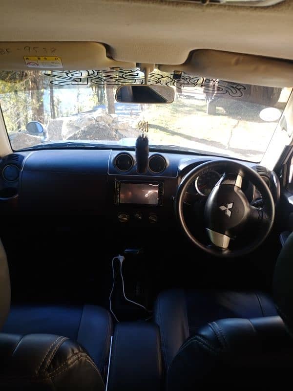 Mitsubishi Pajero Mini 2010 6