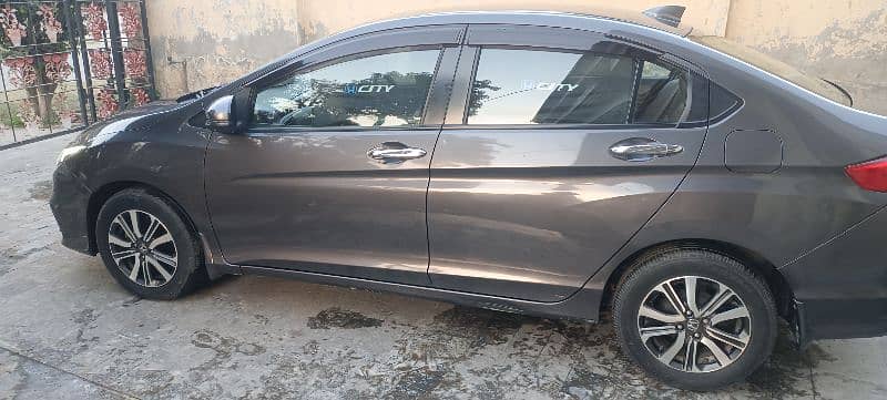 Honda City IVTEC 2021 4