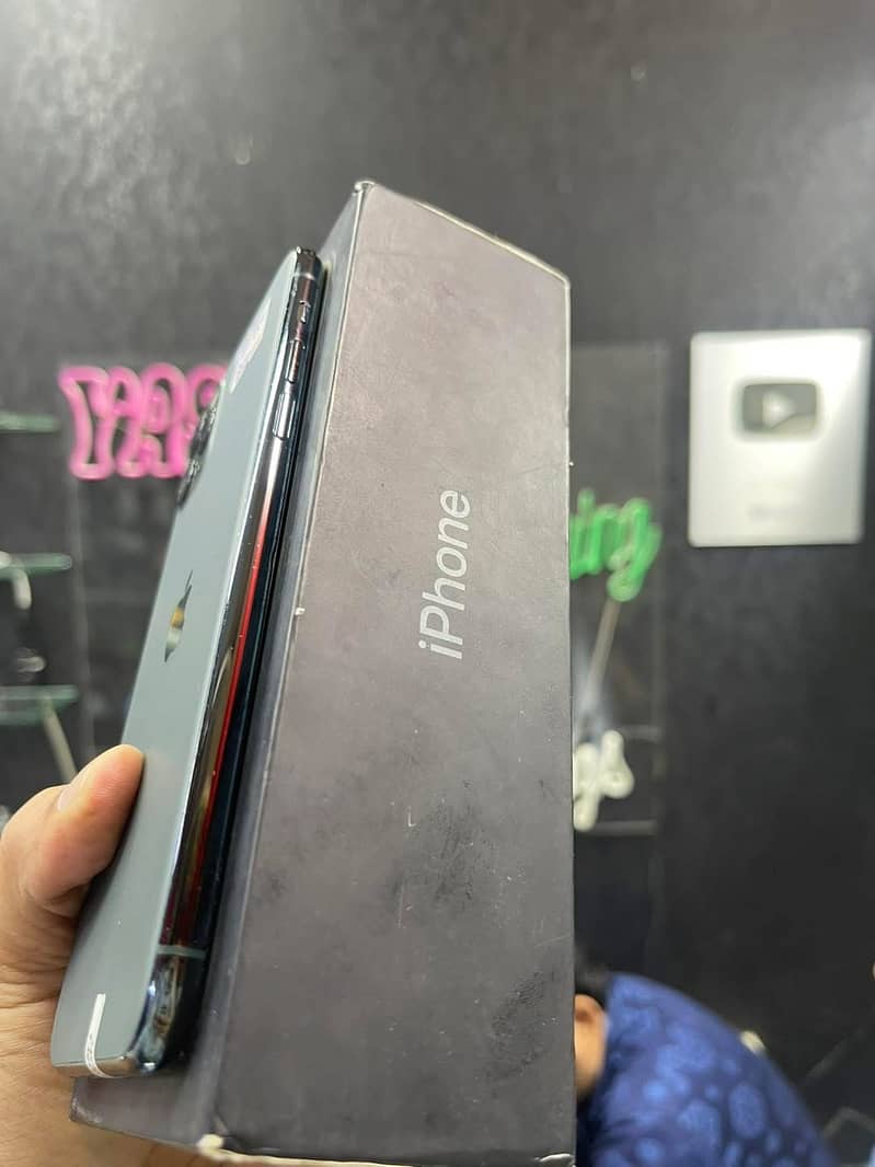 Apple iPhone 11 Pro FULL BOX PTA APPROVED 256GB 03156293543 WHATSAPP 2