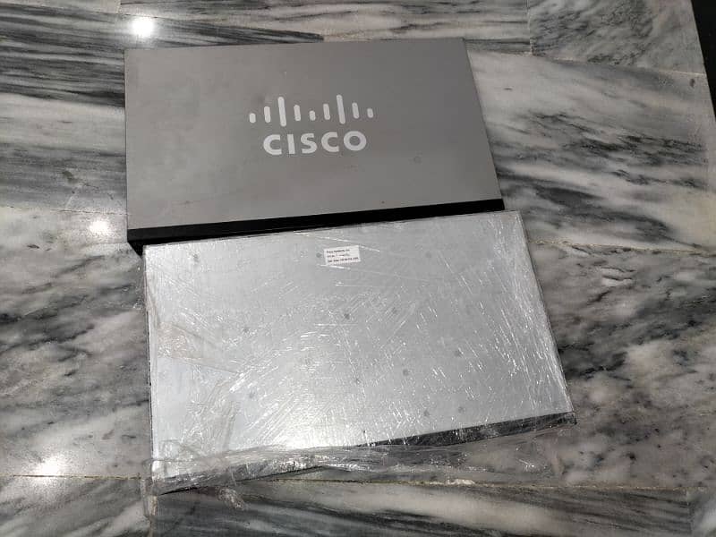 Cisco SG 300--28pp 4