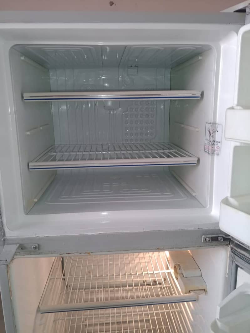 Dawlance Fridge For sale 7