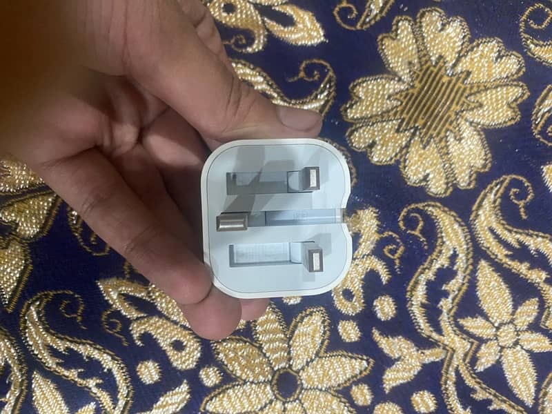 Apple iPhone Original Adapter 0