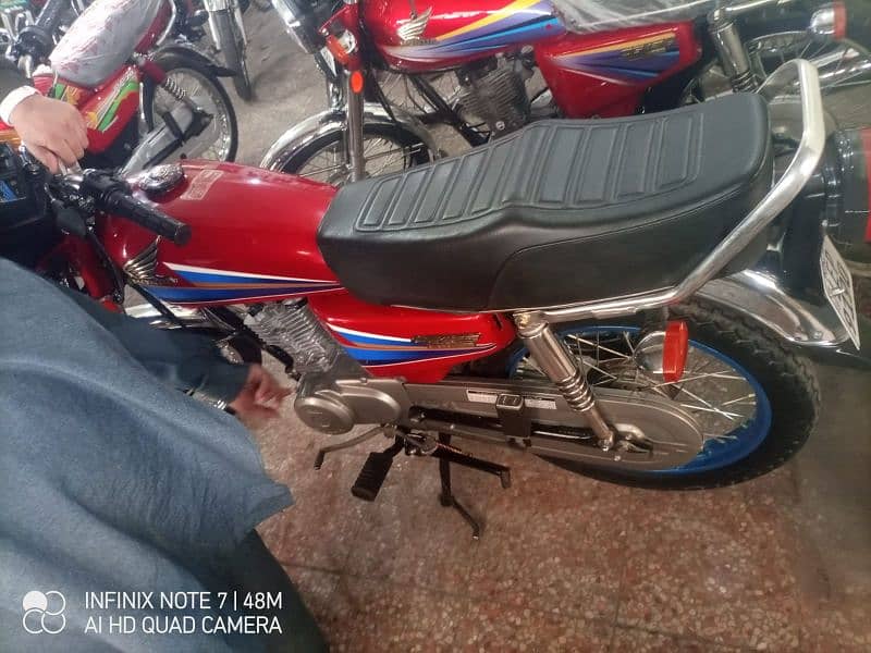 Honda 125 2009 4