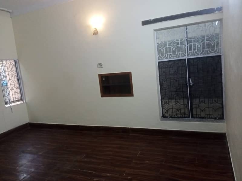 1 Kanal Lower Portion Available For Rent In Model Town Lahore 3