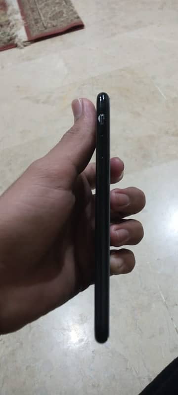 iphone 7 official PTA approve Condition 10/7Black colour 4