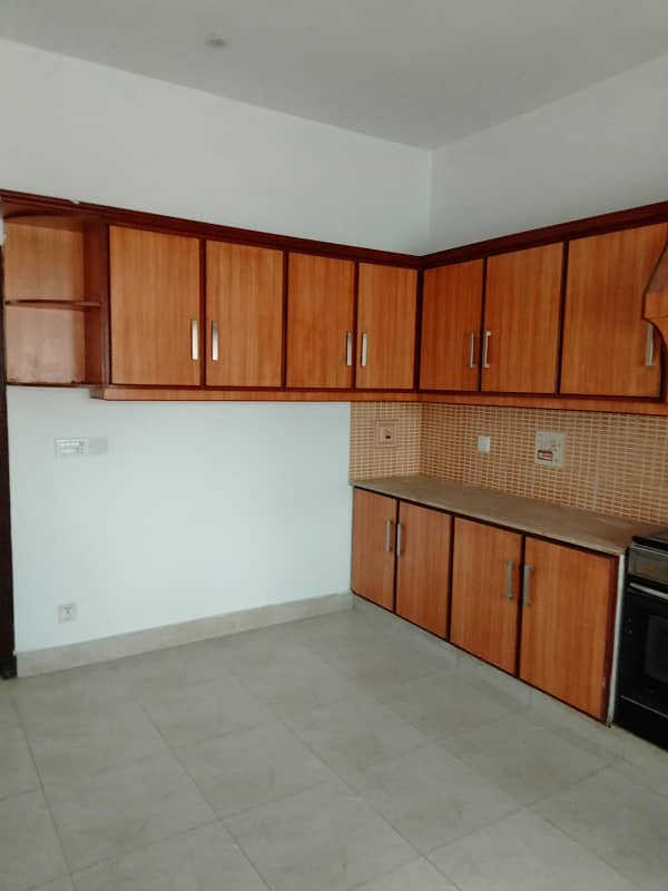 1 Kanal Upper Portion Available For Rent In Gulberg 3 Lahore 7