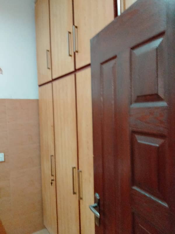 1 Kanal Upper Portion Available For Rent In Gulberg 3 Lahore 9