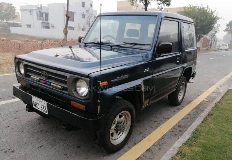 Daihatsu Rocky Jeep 0