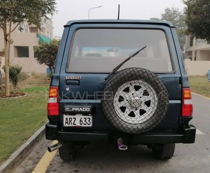 Daihatsu Rocky Jeep 3