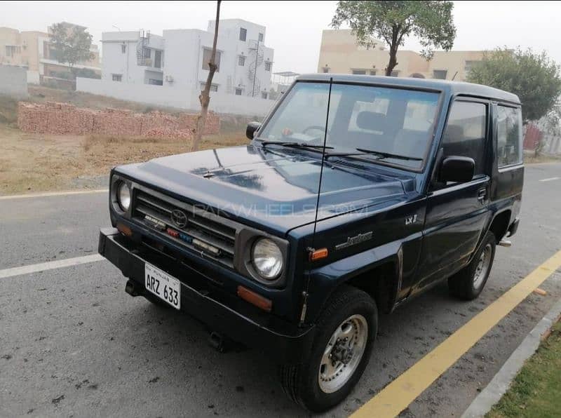 Daihatsu Rocky Jeep 15