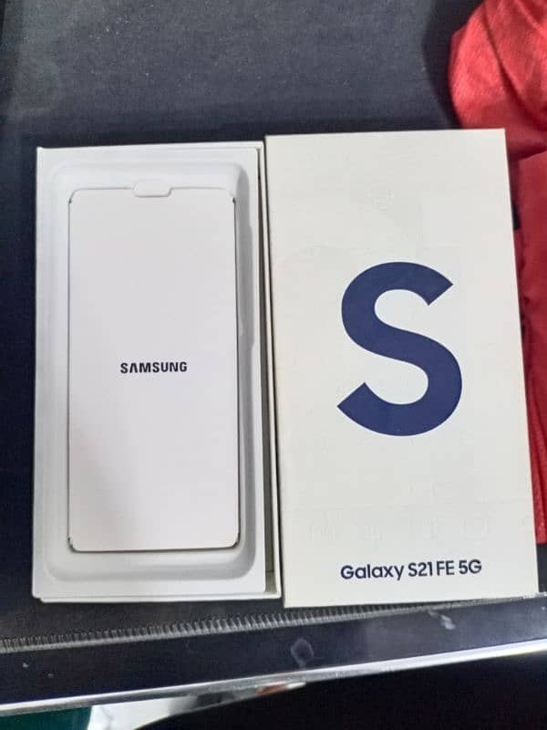 SAMSUNG S21 FE 6 / 128 OPEN BOX Snapdragon 888 processor 4