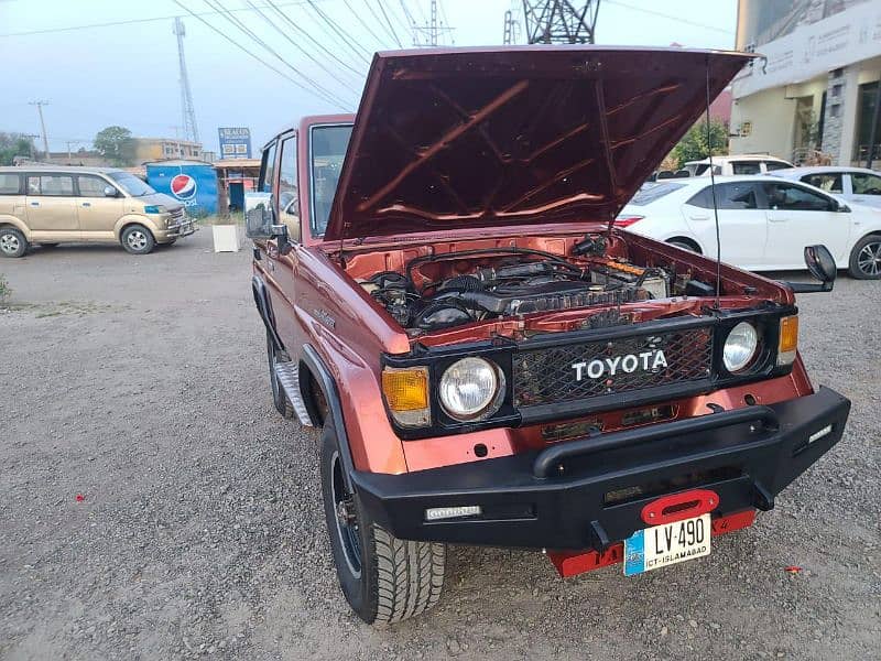 Toyota Land Cruiser 1985 2