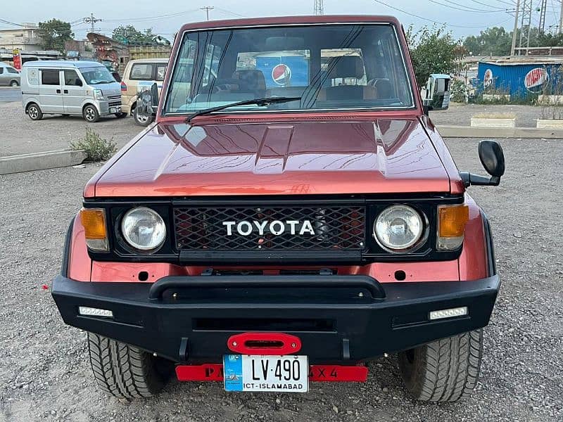 Toyota Land Cruiser 1985 3