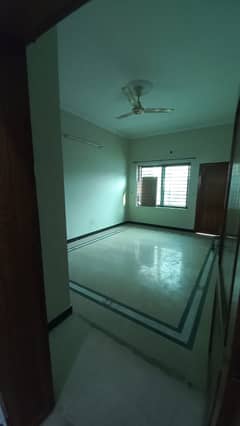 Upper Portion Available For Rent In G 13