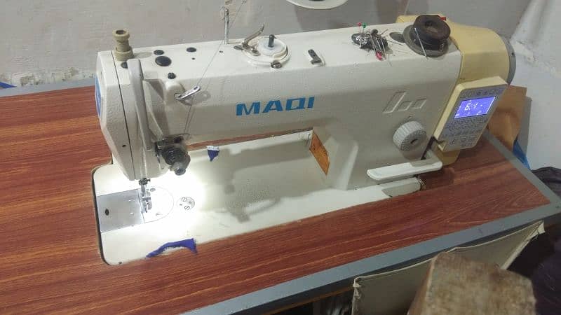 sewing machine maqi M-71 2