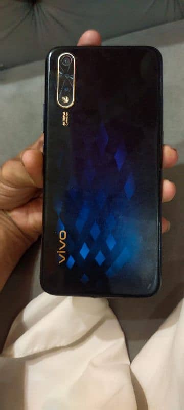 vivo s1 4/128 compelet box 2