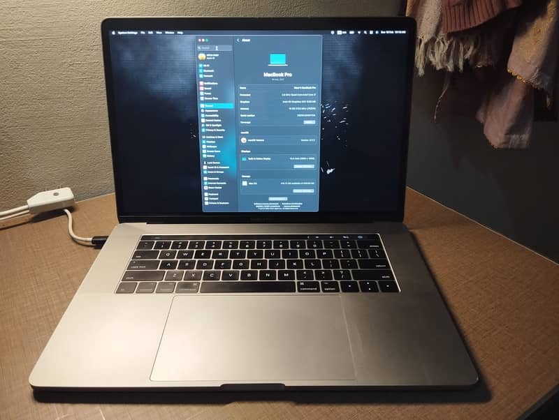 MACBOOK Pro 2017 1