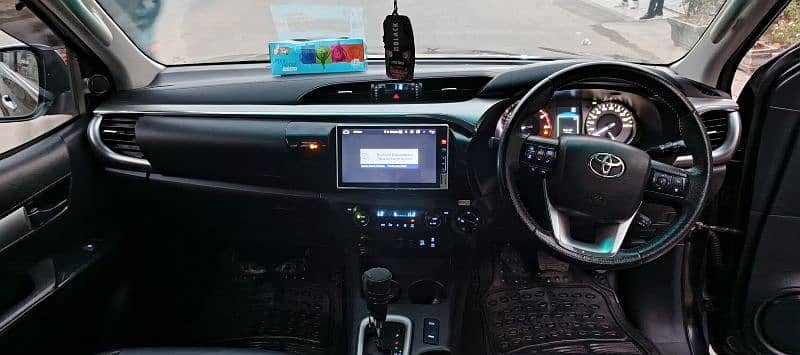 Toyota Hilux 2022 6