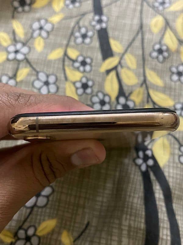 iphone xs 10 by 10 conditio 3