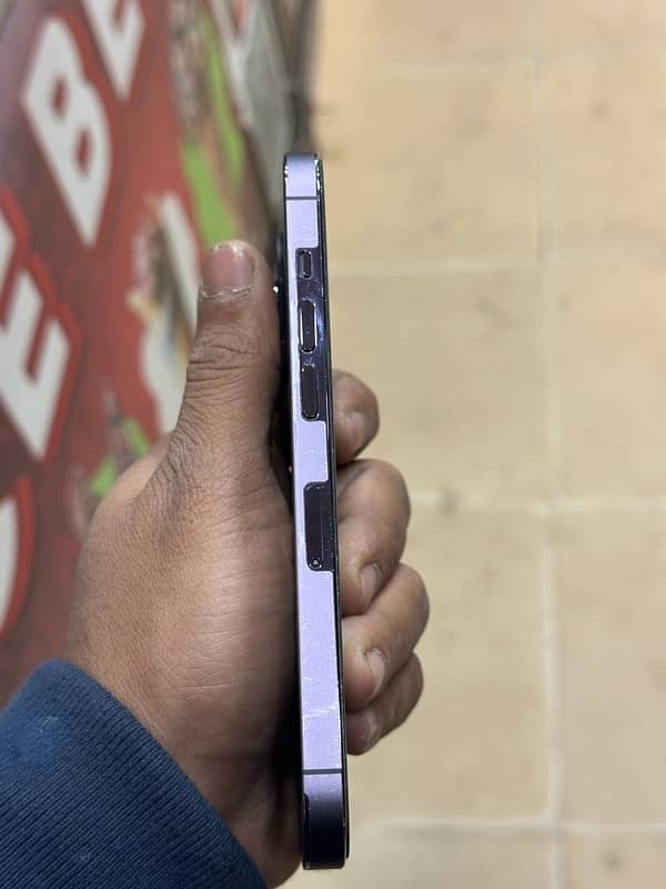 iphone 14 pro PTA 128 gb purple colour 4