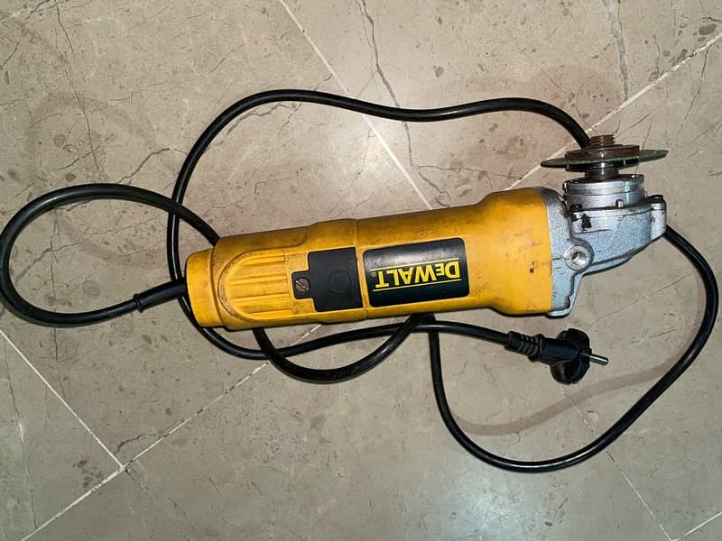 Dewalt Angle Grinder. 7