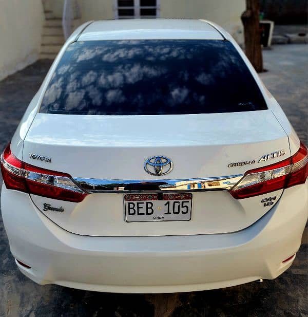 Toyota Altis Grande 2015 3