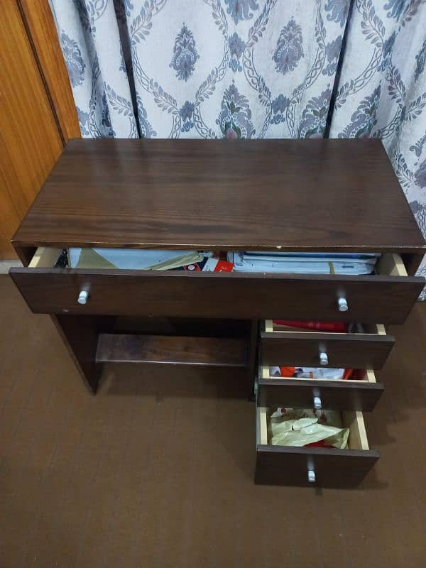 Habitt Brand Study Table with 4 Drawers 7