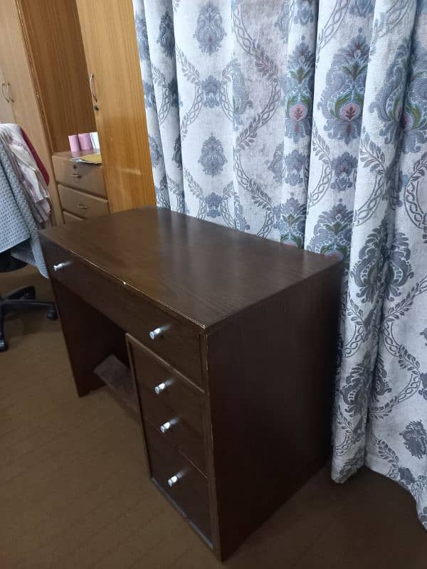 Habitt Brand Study Table with 4 Drawers 8