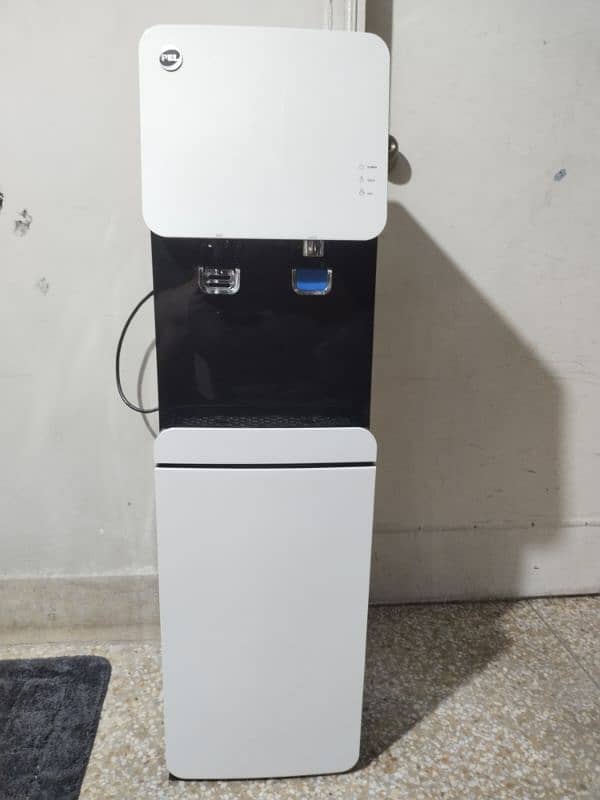 PEL Water Dispenser (Just like New) 4