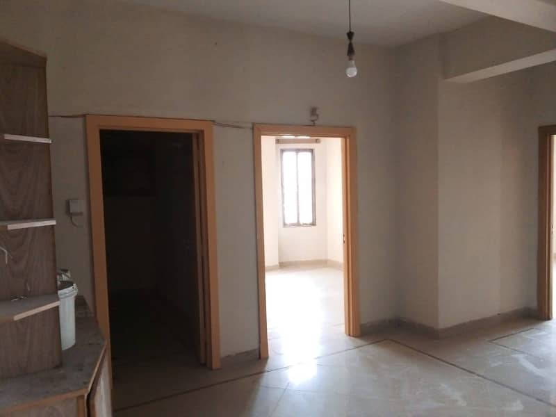 Prime Location 3 Marla Flat with All Facilities in Pak Arab Housing Society 6