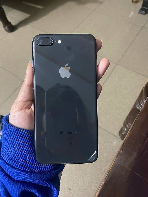 iPhone 8 plus 10/9 condition 4