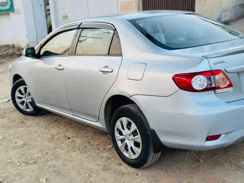 Toyota Corolla GLI 2013 8