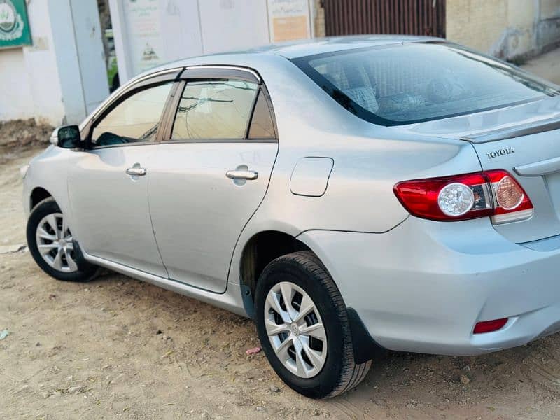 Toyota Corolla GLI 2013 10