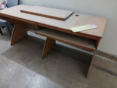 Solid wood Computer Table in Excellent Condition